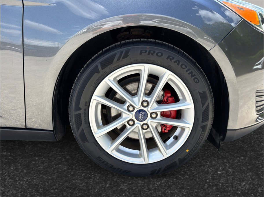 Used 2017 Ford Focus SE FWD image 12