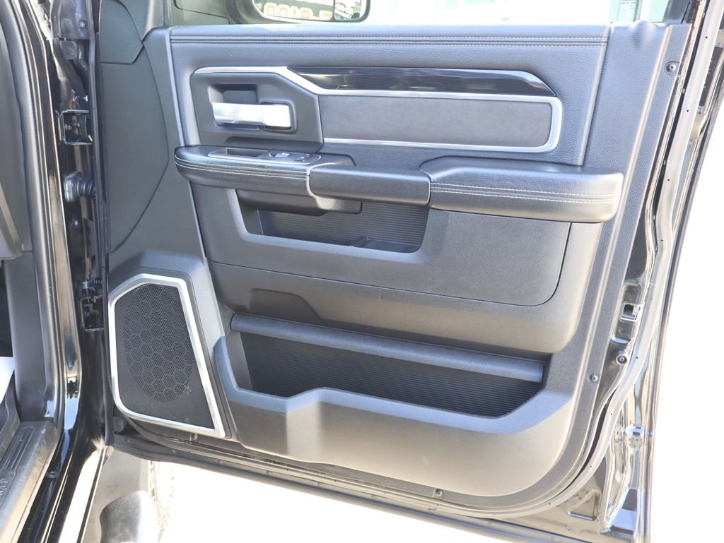 Used 2021 RAM 3500 Laramie AWD/4WD image 37