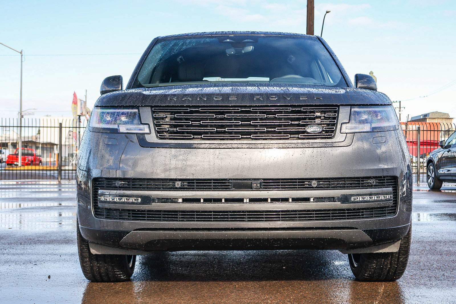 New 2026 Land Rover Range Rover SE AWD/4WD image 2