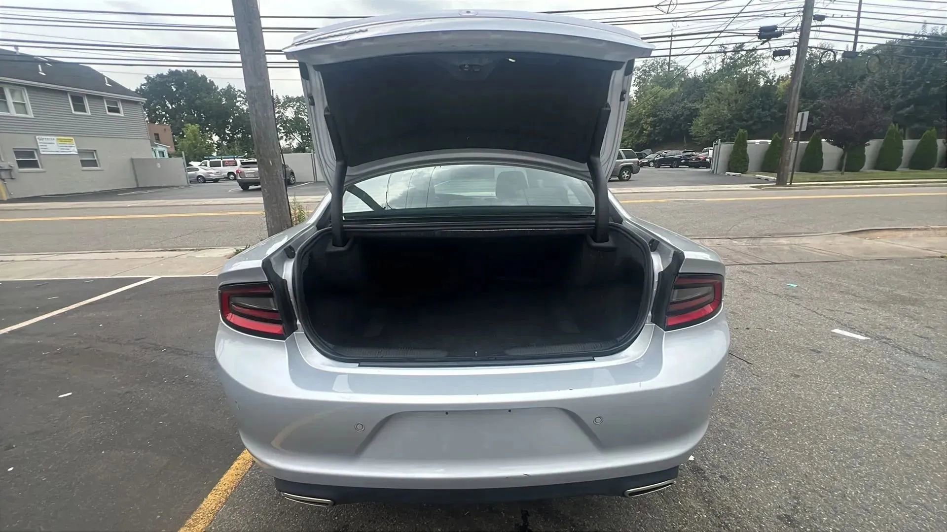 Used 2023 Dodge Charger SXT RWD image 9