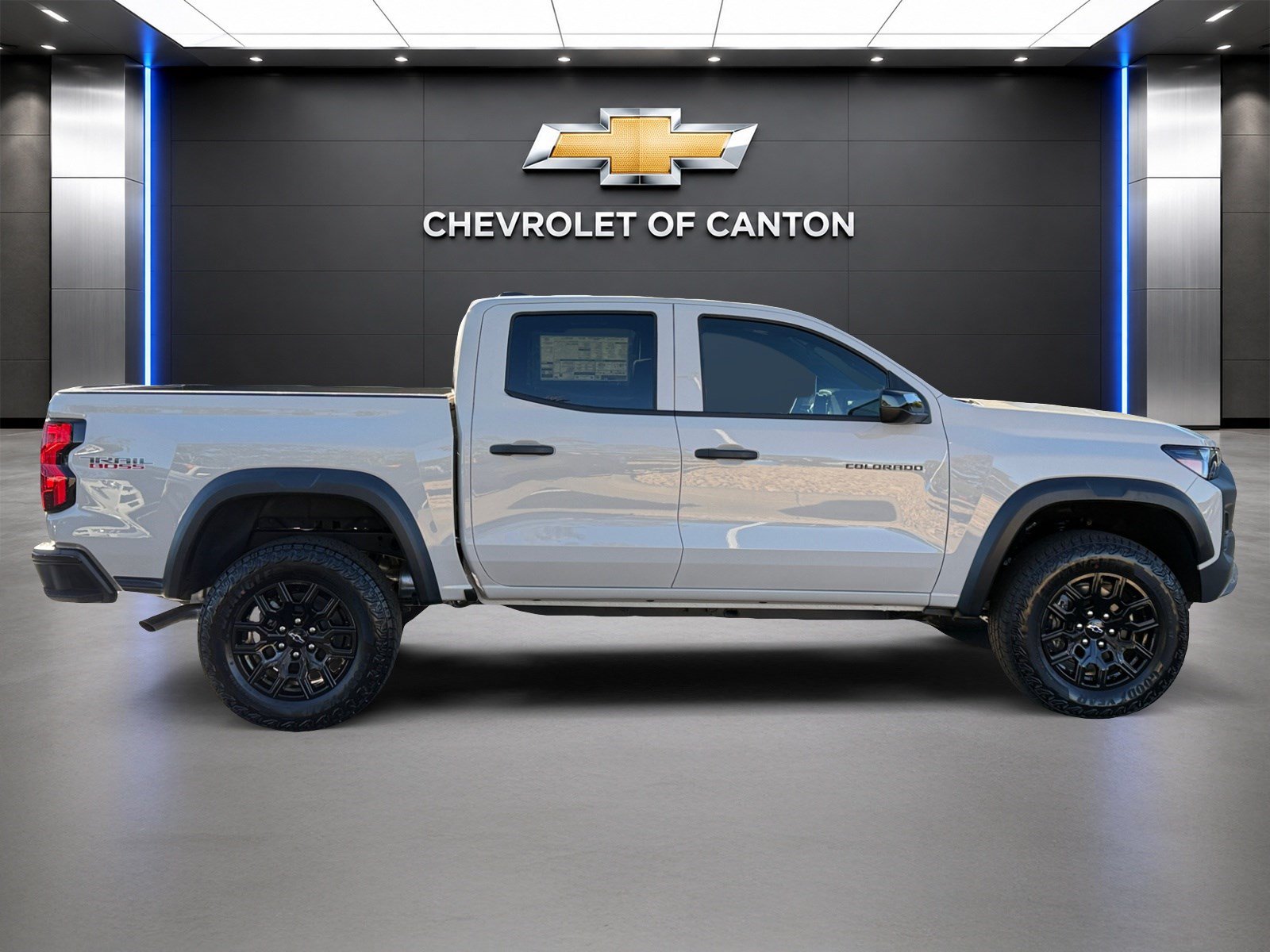 Used 2026 Chevrolet Colorado Trail Boss AWD/4WD image 4