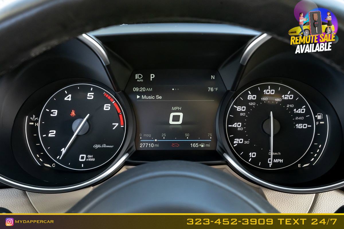 Used 2018 Alfa Romeo Giulia Ti w/ Quick Order Package 22Z Lusso image 25