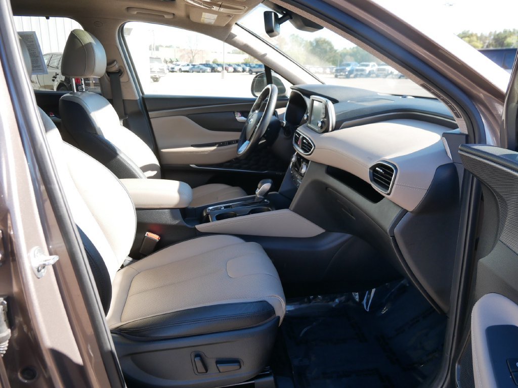 Used 2019 Hyundai Santa Fe Limited AWD/4WD image 13