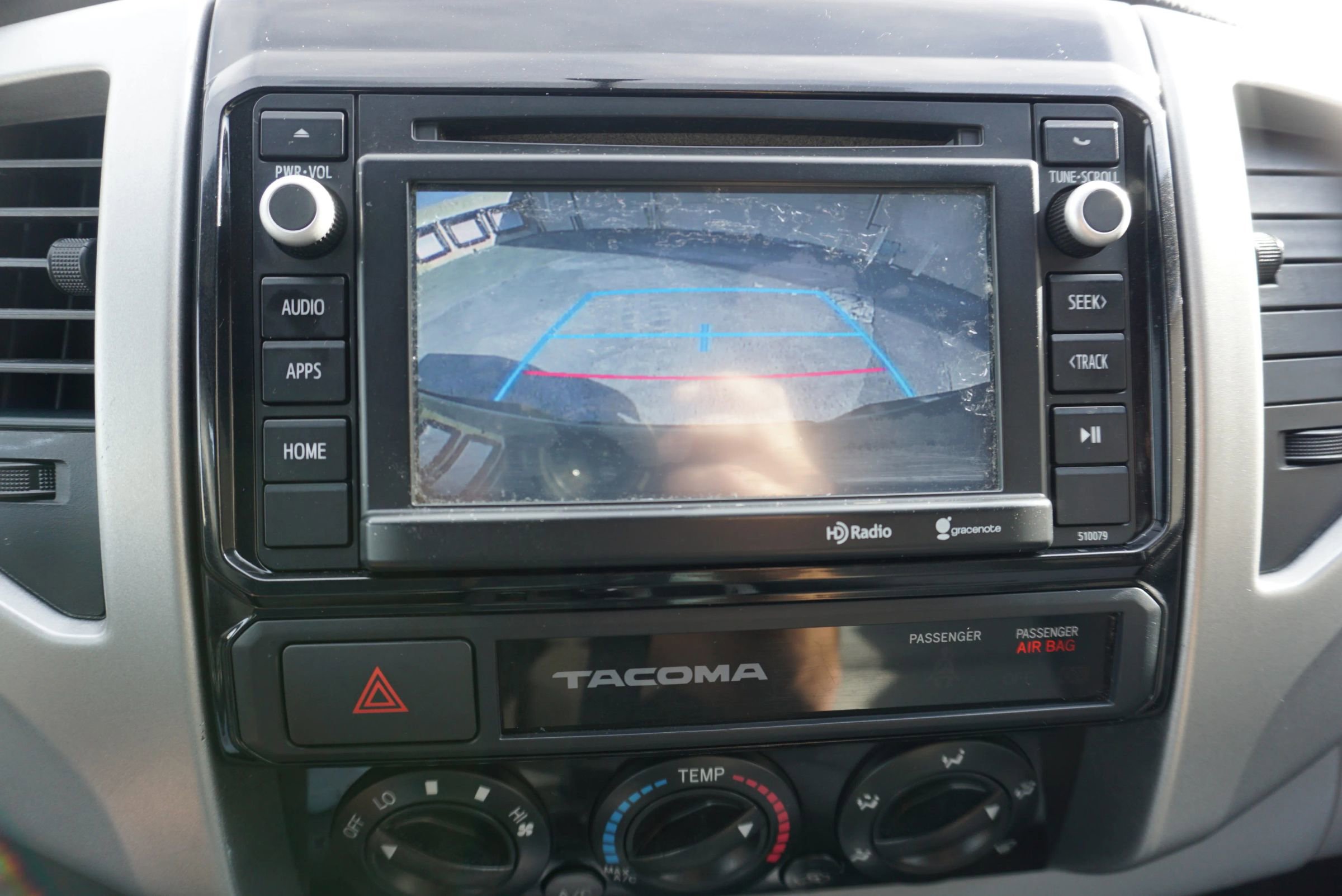 Used 2015 Toyota Tacoma PreRunner image 35