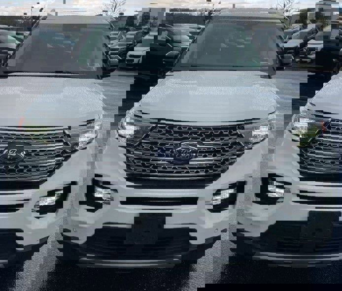 Used 2021 Ford Explorer Limited w/ Equipment Group 301A image 8