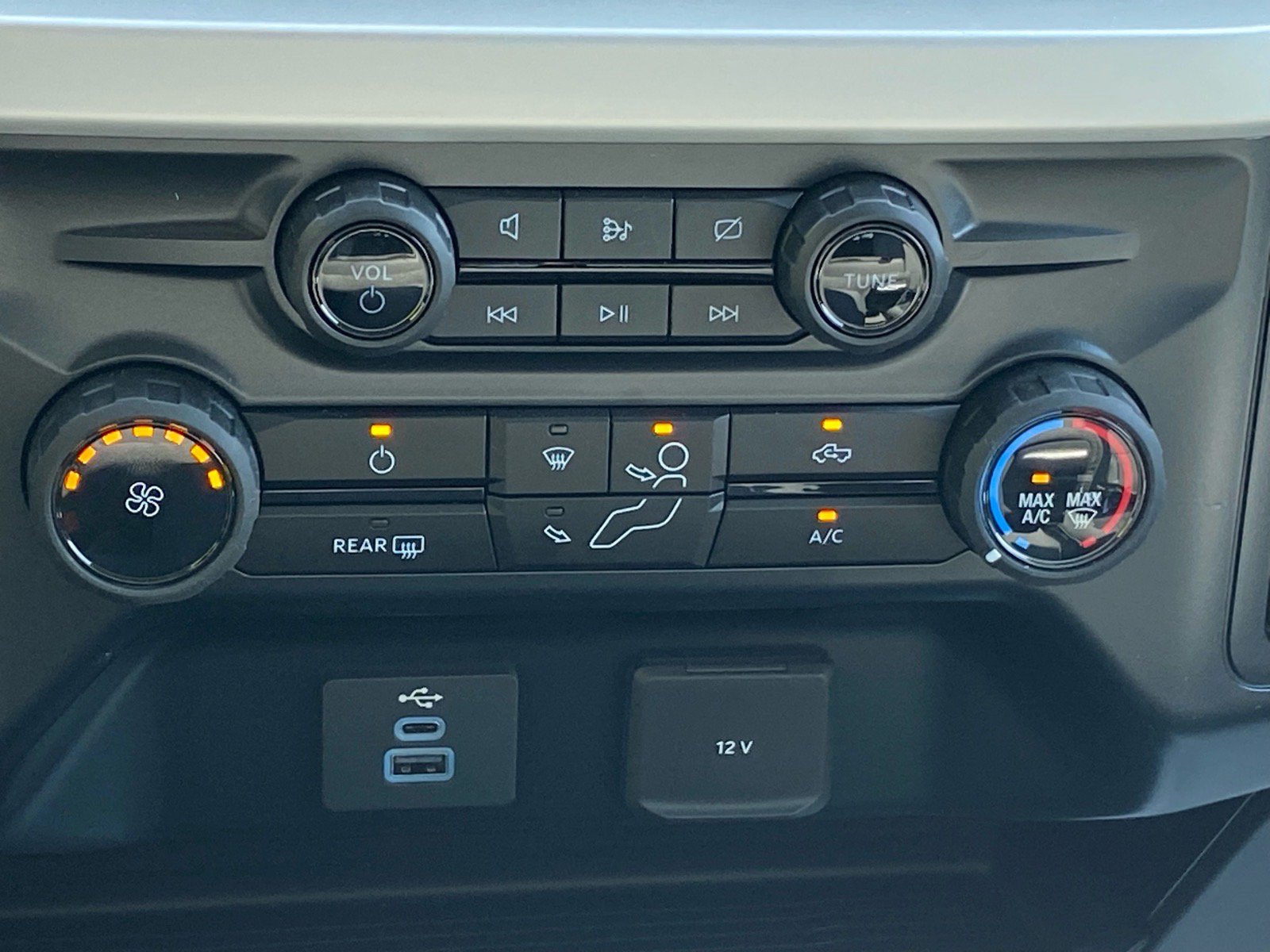 Certified 2024 Ford F350 XL w/ 360-Degree Camera Package RWD image 13