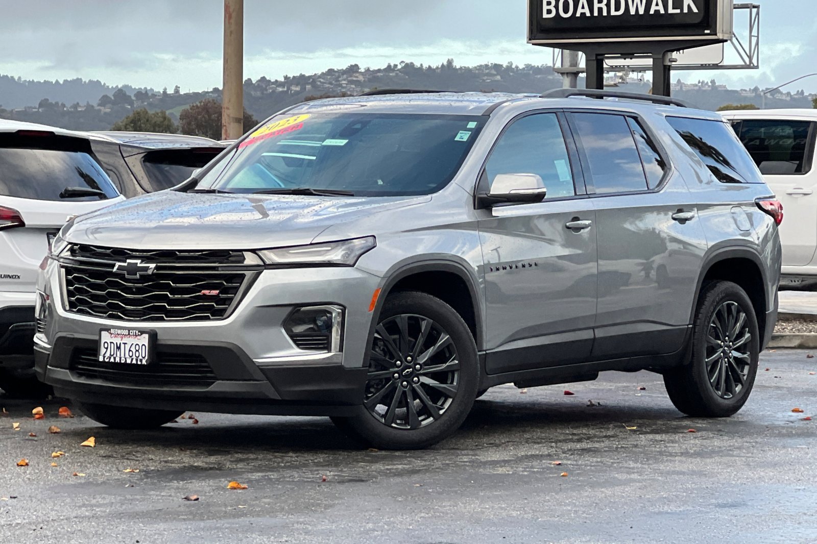 Used 2023 Chevrolet Traverse RS image 8