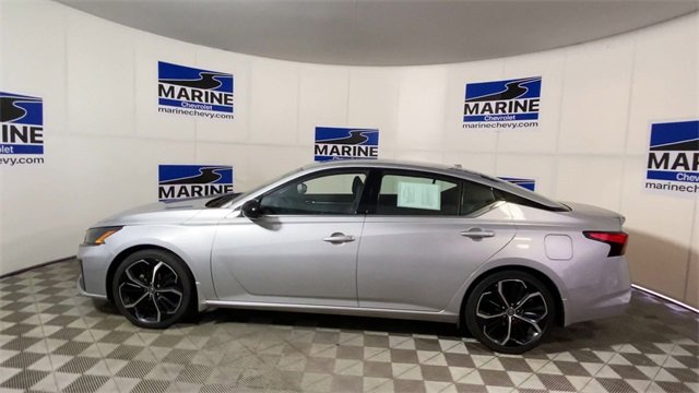 Used 2023 Nissan Altima 2.5 SR image 7