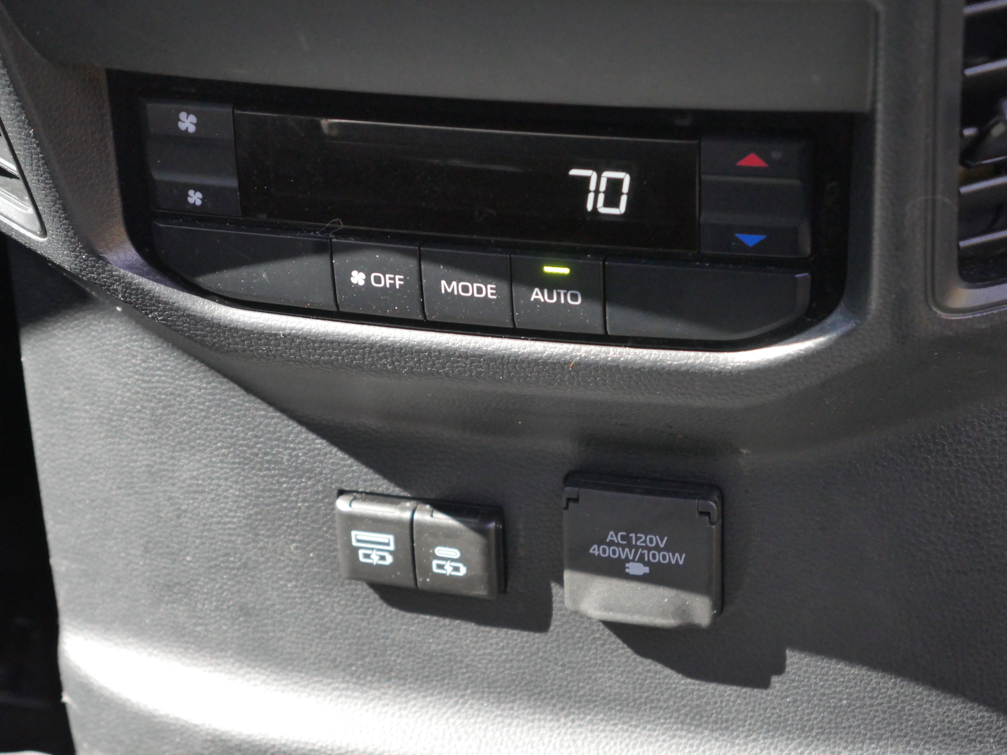 Used 2023 Toyota Sequoia Limited AWD/4WD image 34