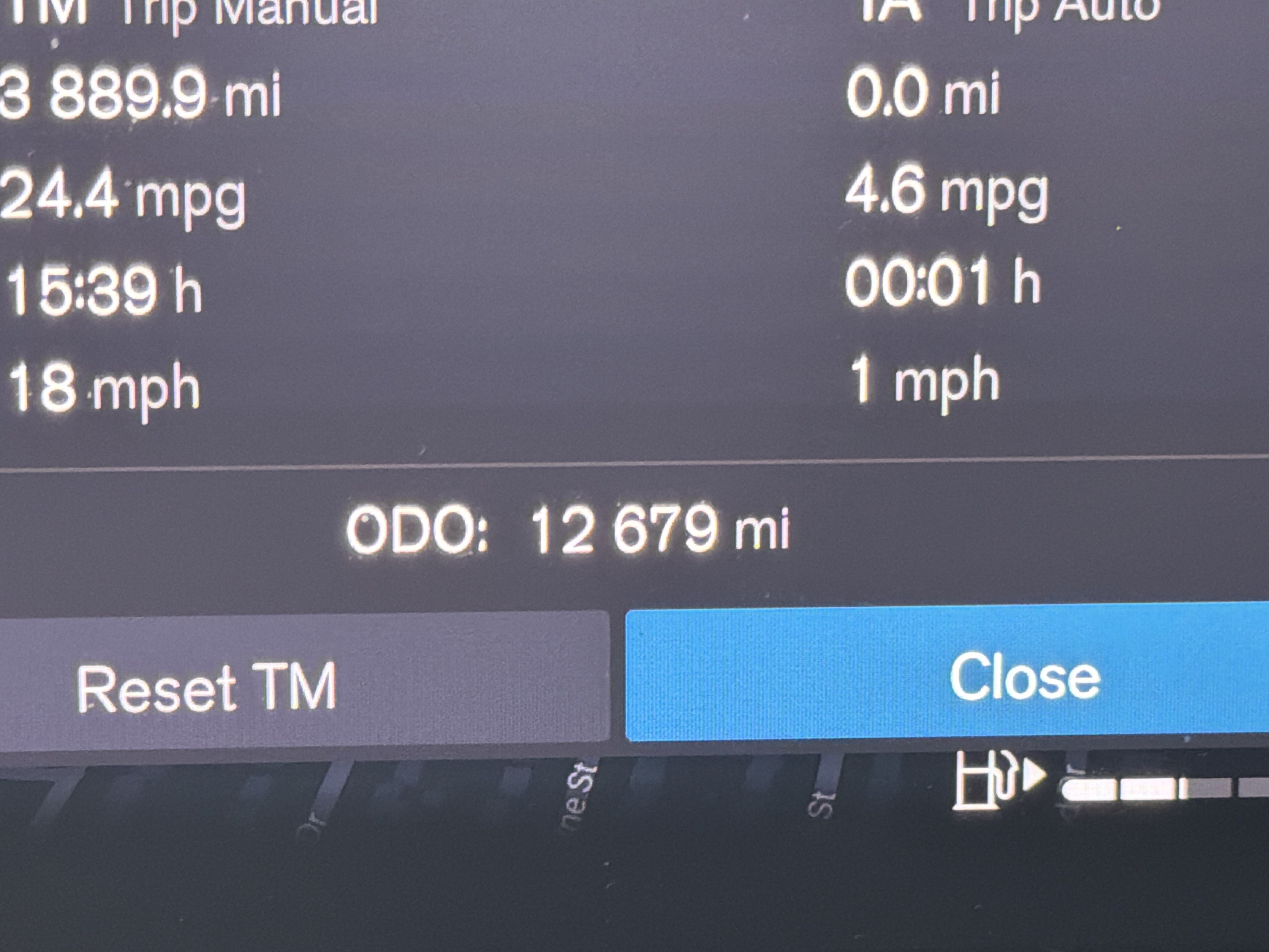 Certified 2024 Volvo XC40 B5 Plus AWD/4WD image 22