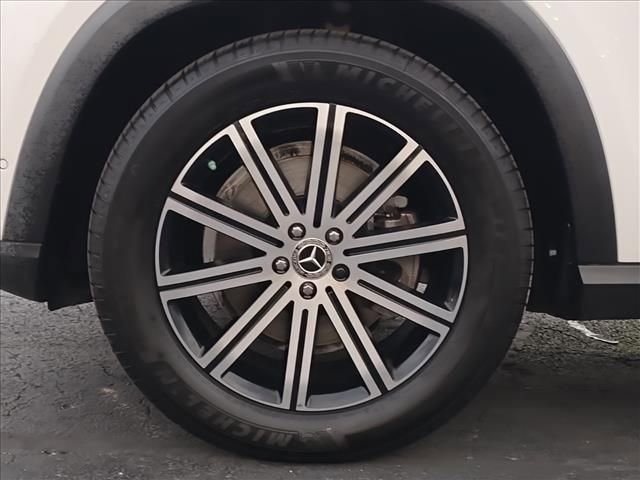 Used 2024 Mercedes-Benz GLE 350 4MATIC image 11