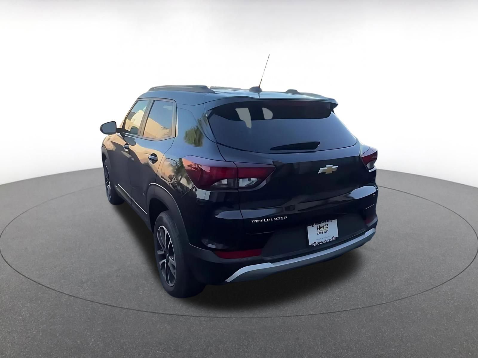 Used 2025 Chevrolet TrailBlazer LT FWD image 11