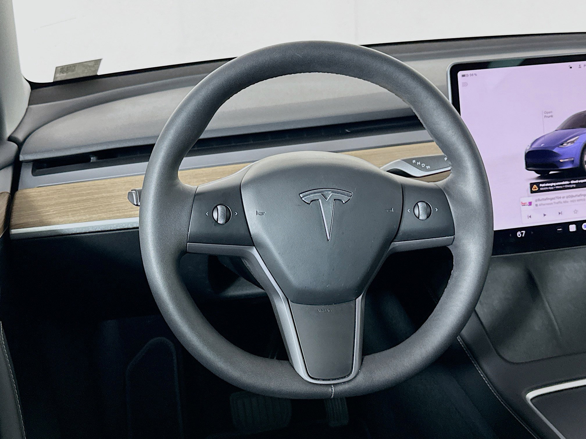 Used 2024 Tesla Model Y Long Range AWD/4WD image 17