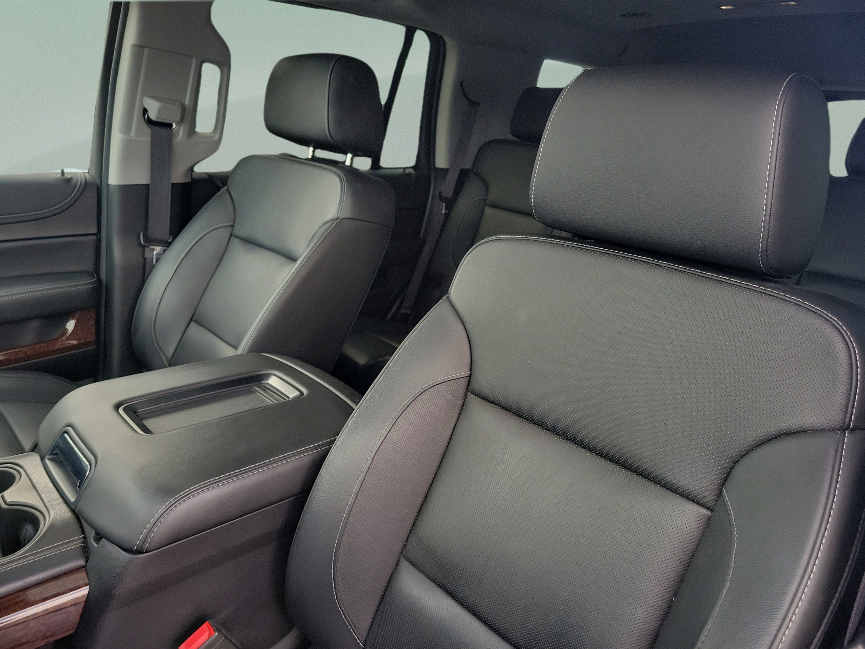 Used 2020 GMC Yukon SLT w/ Open Road Package RWD image 19