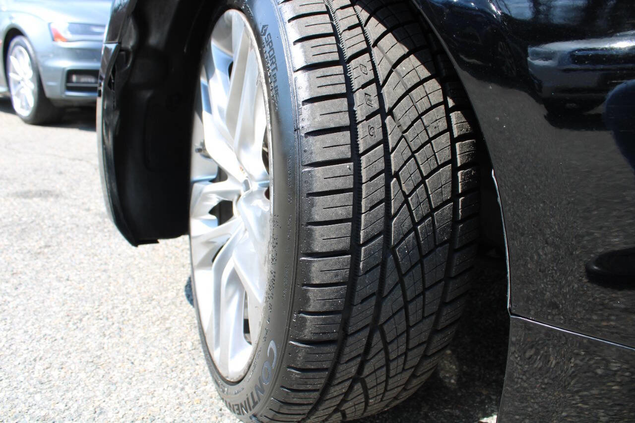 Used 2013 Hyundai Genesis 3.8 image 19