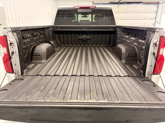 Used 2022 Chevrolet Silverado 1500 RST w/ Convenience Package II AWD/4WD image 5