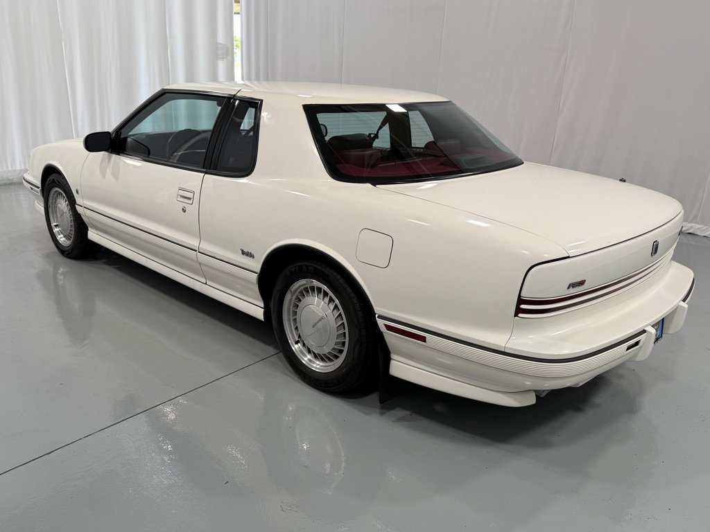 Used 1990 Oldsmobile Toronado Trofeo image 7