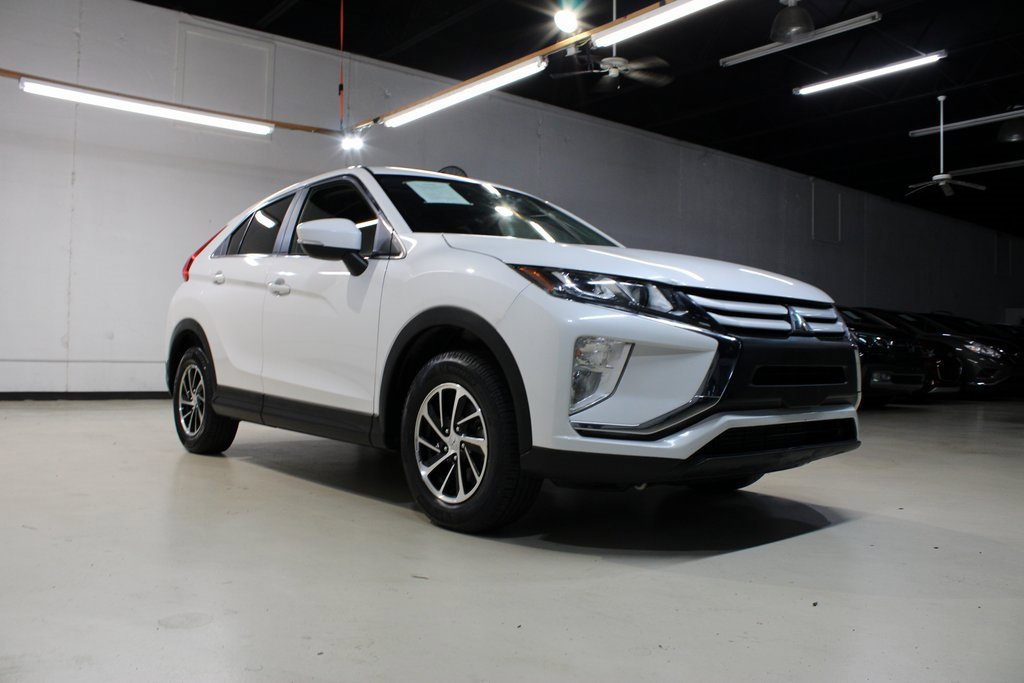 Used 2020 Mitsubishi Eclipse Cross ES image 2