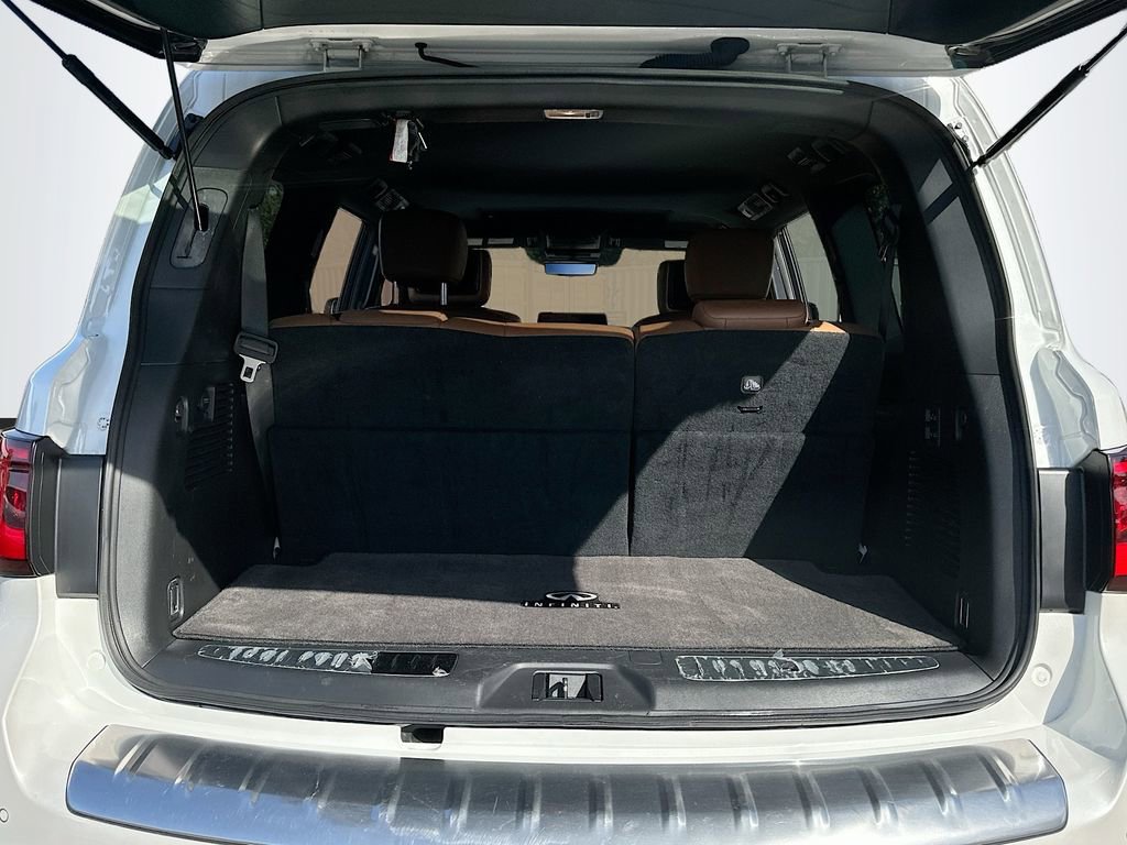 Used 2022 INFINITI QX80 Sensory w/ Cargo Package image 29