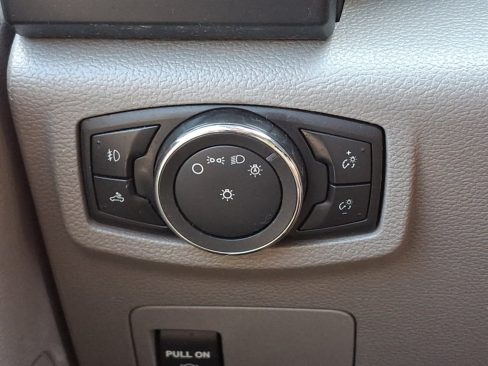 Used 2016 Ford F150 XL w/ Equipment Group 101A Mid AWD/4WD image 21