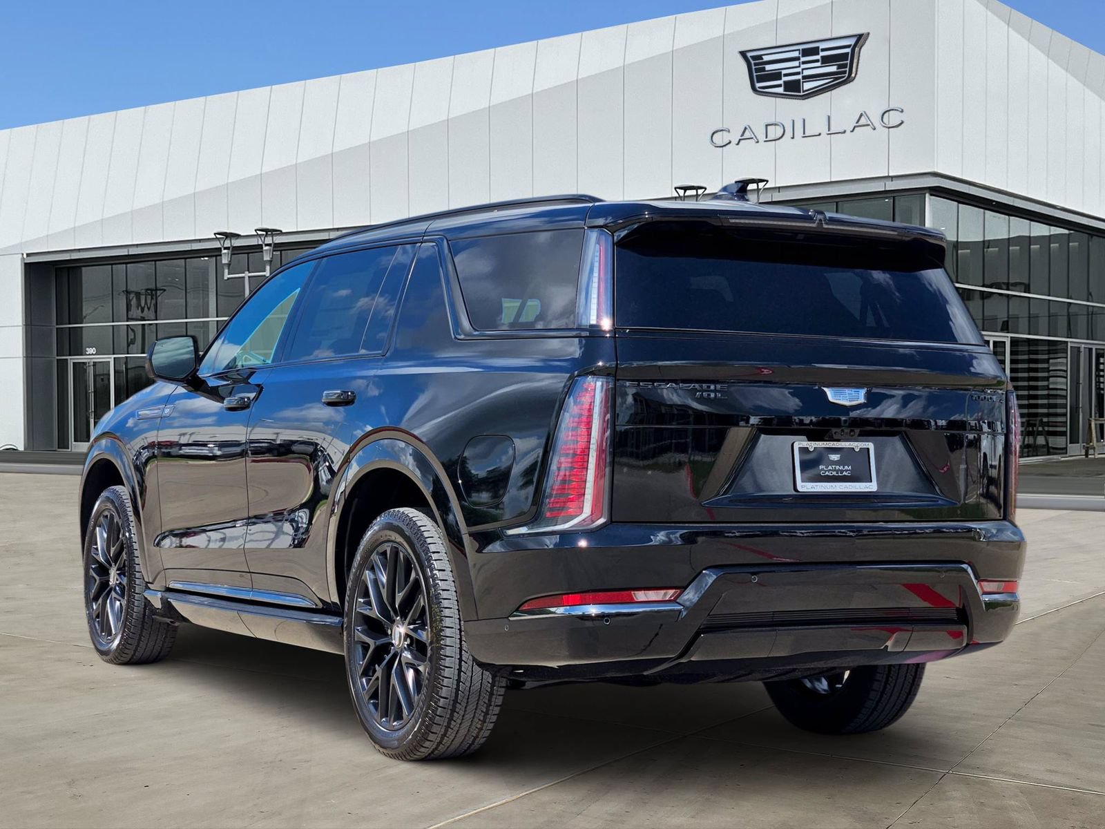 New 2026 Cadillac Escalade IQL Sport 1 w/ LPO, ONYX Package AWD/4WD image 4