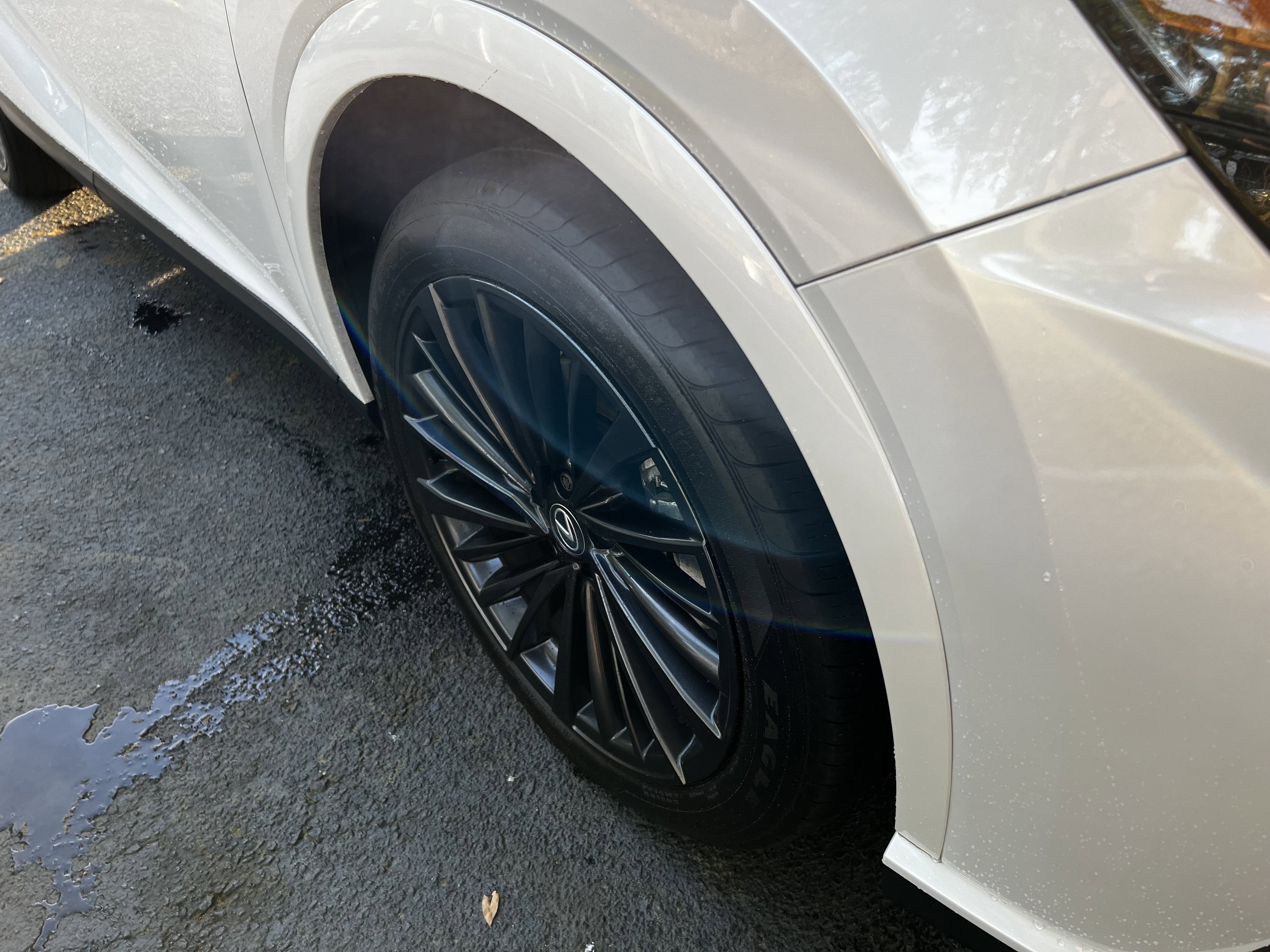 Used 2024 Lexus RX 350 Premium w/ Accessory Package (Z1) FWD image 11