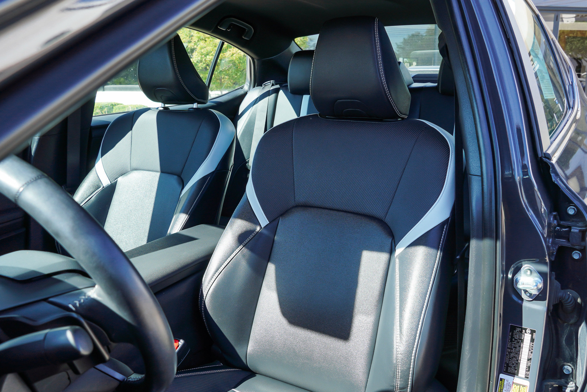 Used 2025 Toyota Camry SE FWD image 16