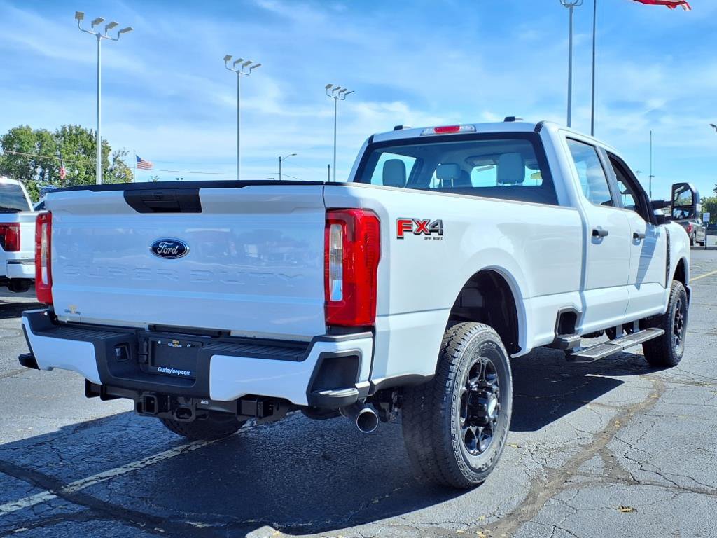 New 2026 Ford F350 4x4 Crew Cab Super Duty image 9