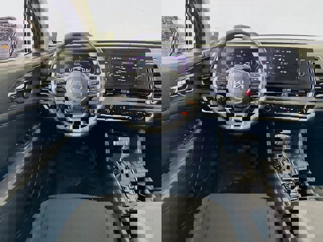 Certified 2025 Kia Sportage LX image 21