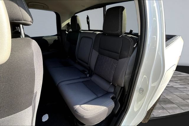 Used 2025 Nissan Frontier SV AWD/4WD image 23