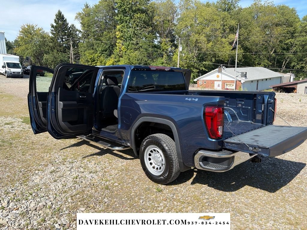 Used 2020 GMC Sierra 1500 4x4 Crew Cab w/ Sierra Value Package image 26