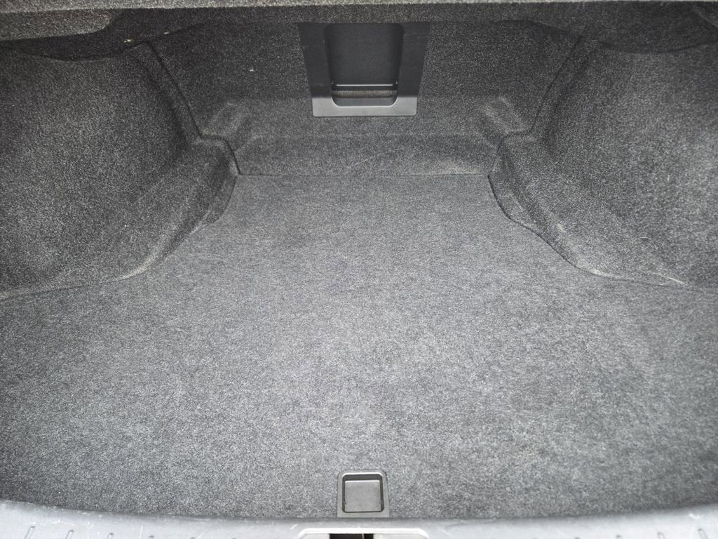 Used 2017 INFINITI Q70 L 3.7 image 42