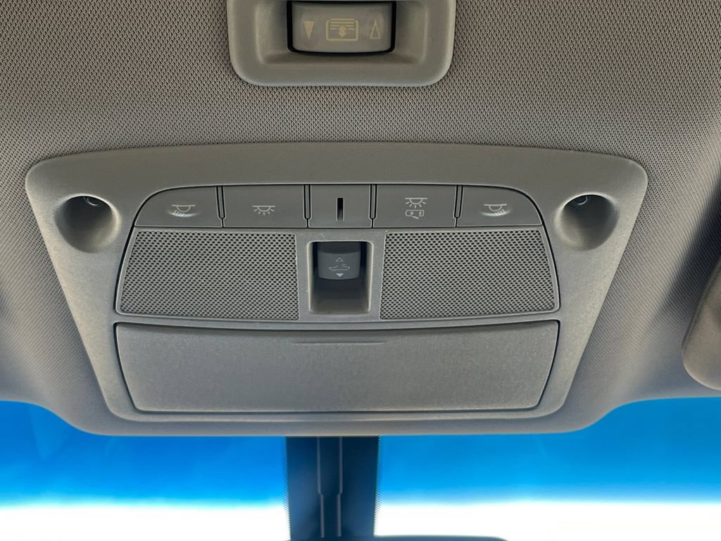 Used 2014 Nissan Pathfinder Platinum w/ Platinum Premium Package FWD image 7