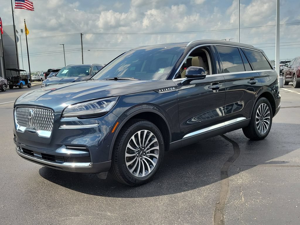 Certified 2024 Lincoln Aviator Reserve w/ Equipment Group 201A AWD/4WD image 8