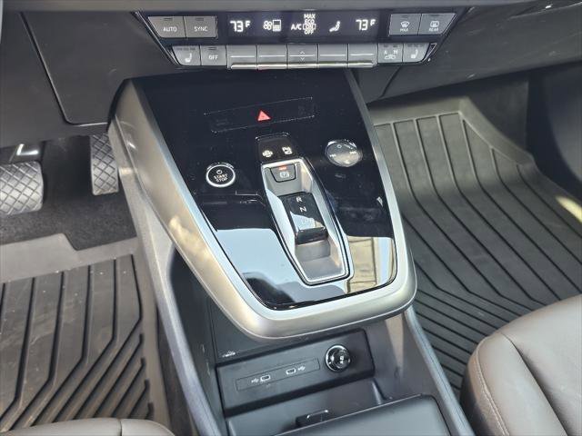 Used 2025 Audi Q4 e-tron Premium image 11