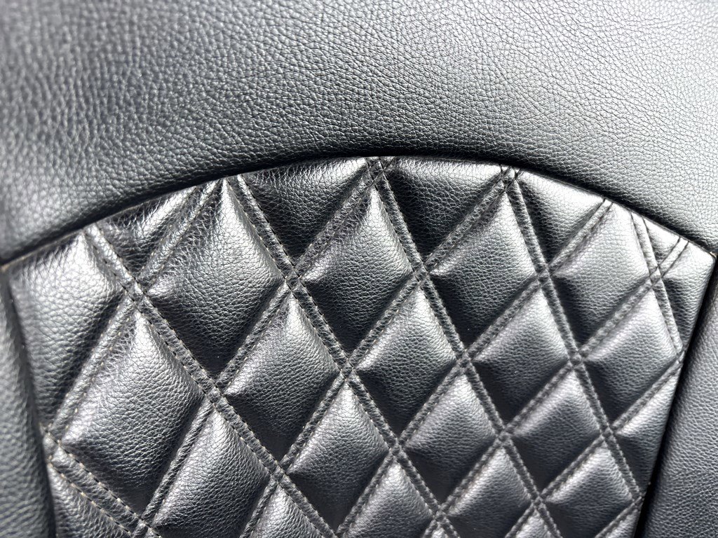 Used 2024 Chevrolet Silverado 2500 High Country w/ Technology Package image 6