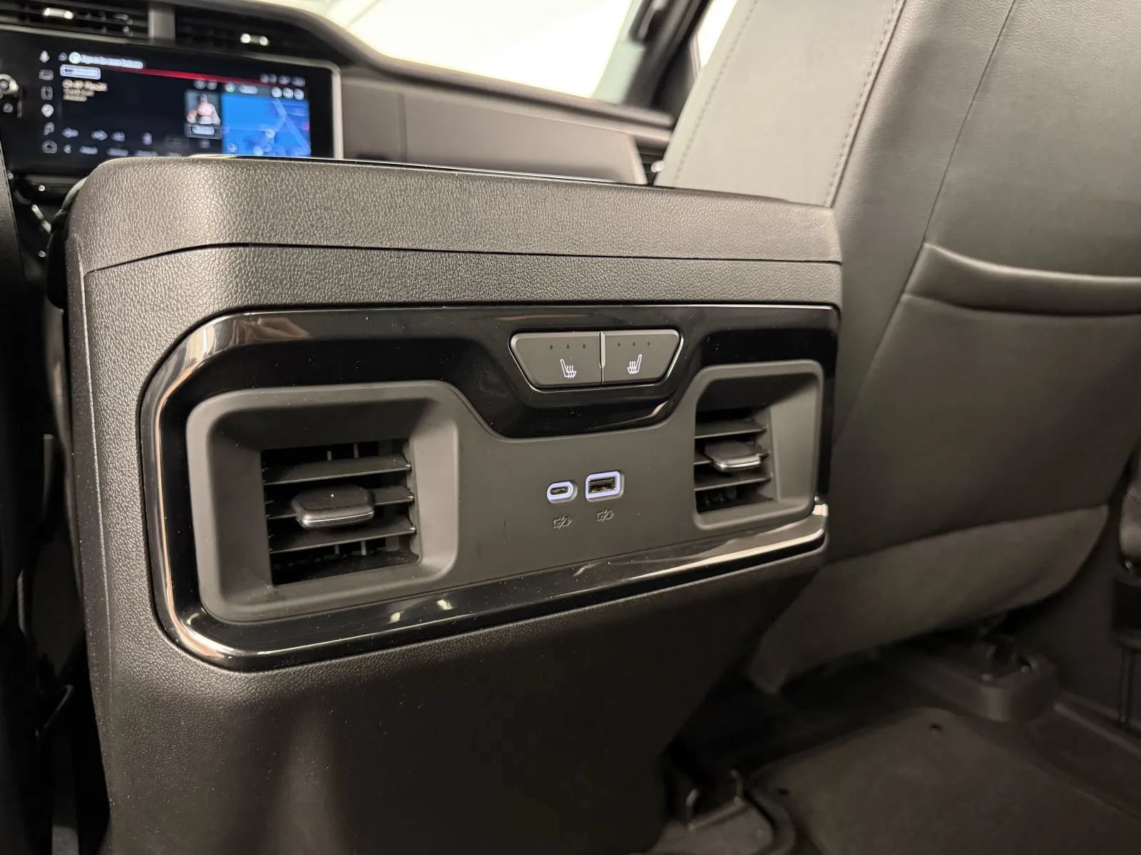 Used 2023 GMC Sierra 1500 AT4 w/ AT4 Preferred Package AWD/4WD image 32
