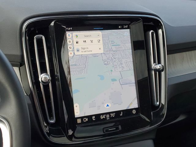 Used 2025 Volvo XC40 B5 Core image 14