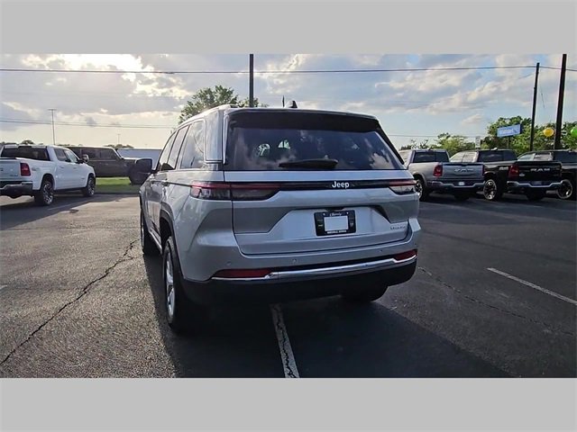 New 2025 Jeep Grand Cherokee Laredo X image 31