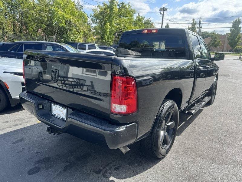 Used 2018 RAM 1500 Express w/ Black Ram 1500 Express Group AWD/4WD image 6