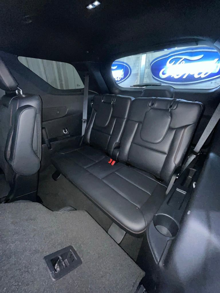 Used 2025 Ford Explorer ST w/ Sun And Sound Package image 12