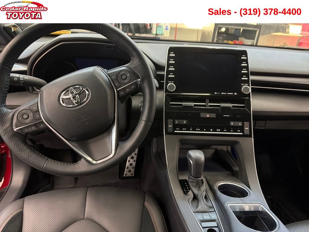 Used 2022 Toyota Avalon Touring image 12