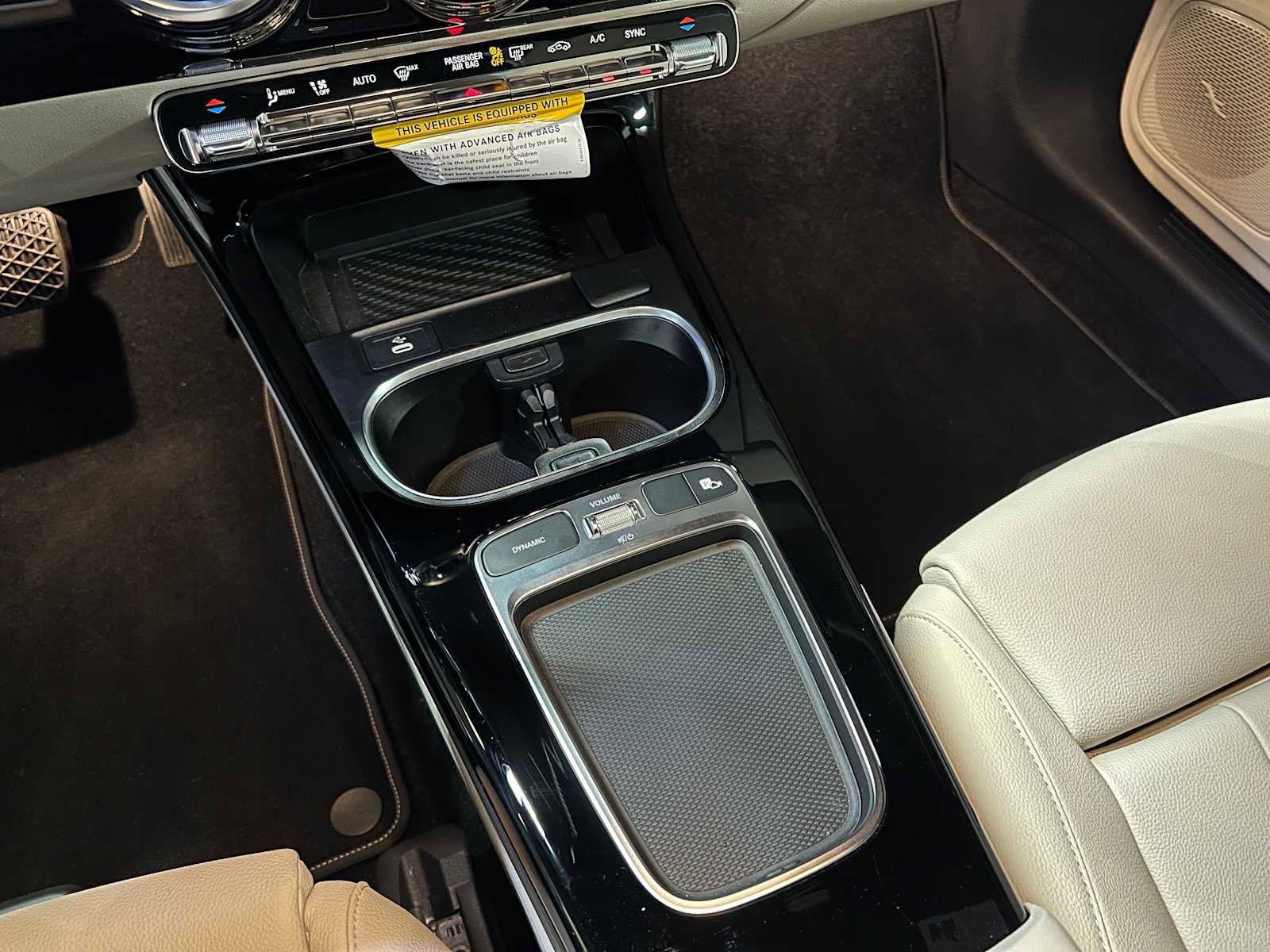 Certified 2025 Mercedes-Benz CLA 250 4MATIC image 30
