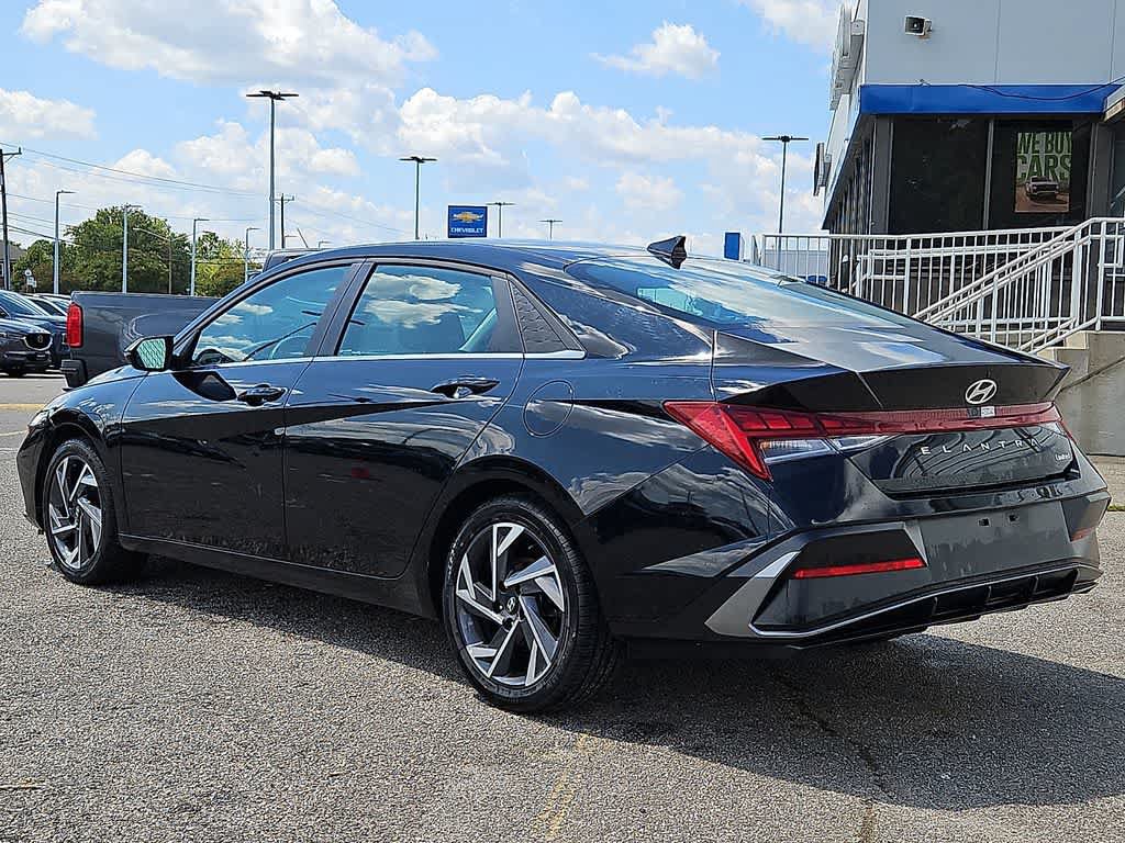 Used 2025 Hyundai Elantra Limited FWD image 6