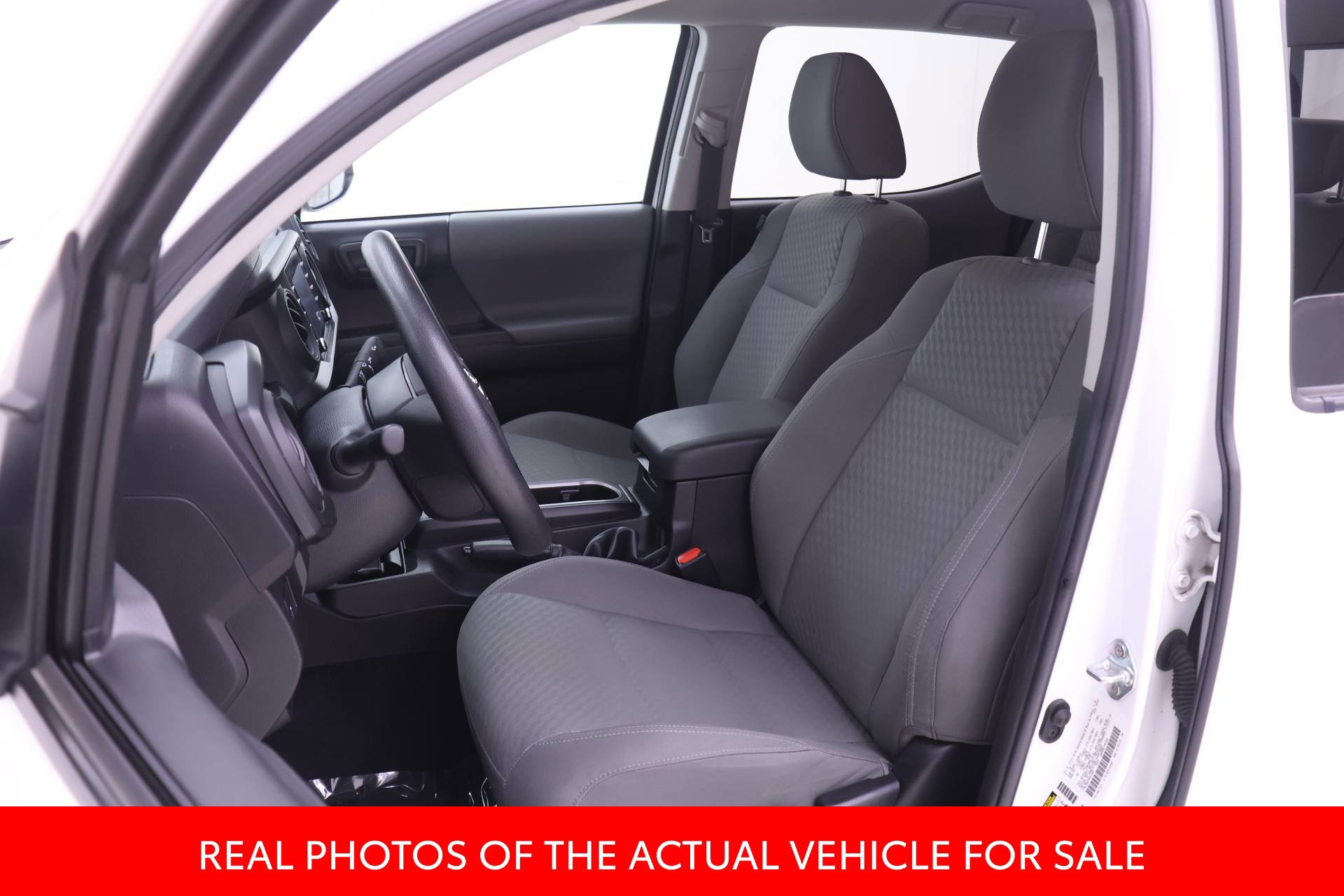 Certified 2023 Toyota Tacoma SR AWD/4WD image 4