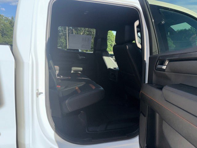 Used 2024 GMC Sierra 1500 AT4 w/ AT4 Premium Package AWD/4WD image 42