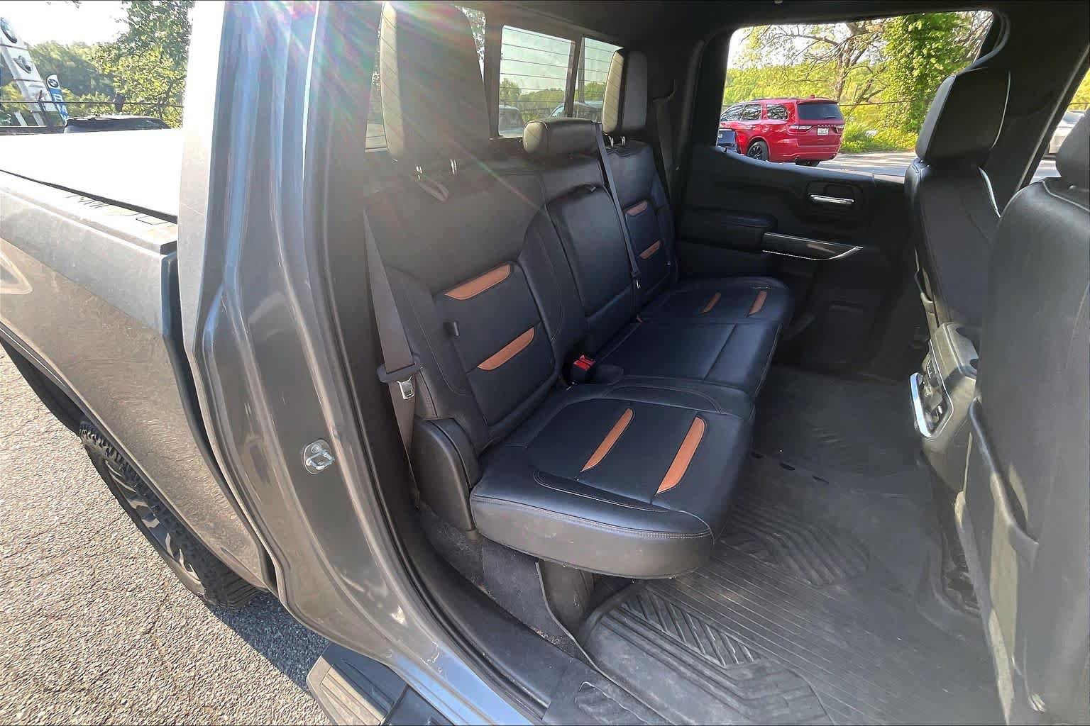 Used 2020 GMC Sierra 1500 AT4 w/ Off-Road Performance Package AWD/4WD image 19