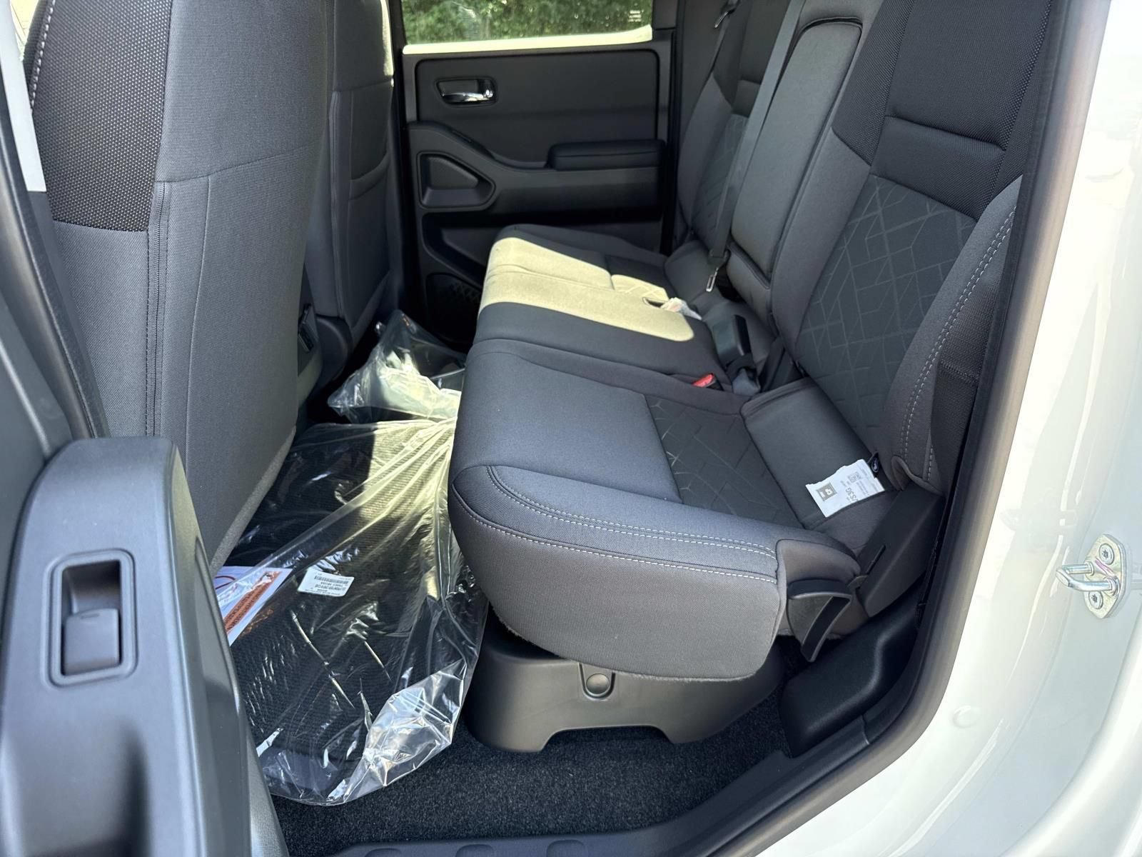 New 2027 Nissan Frontier SV w/ SV Convenience Package AWD/4WD image 28