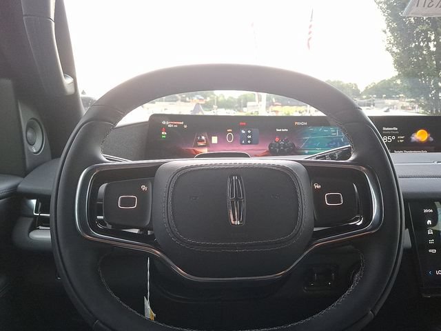 New 2025 Lincoln Navigator L Reserve w/ Jet Appearance Package AWD/4WD image 9