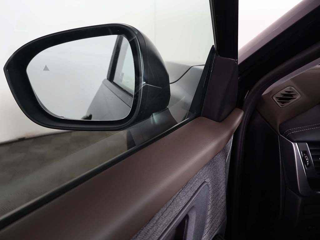 Used 2023 Nissan Rogue S AWD/4WD image 31